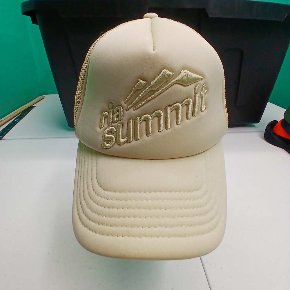 Ria Summit Trucker Hat OS Beige Tan Mesh Snapback Outdoor Gorpcore Cap